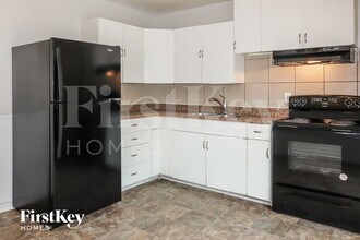 9312 Stark Ave in Kansas City, MO - Building Photo - Building Photo