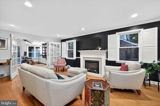 9302 W Parkhill Dr in Bethesda, MD - Building Photo - Building Photo