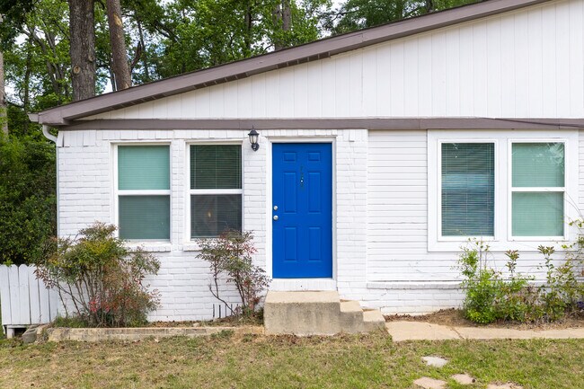 Heritage Pines Apartments in Huntsville, TX - Building Photo - Building Photo