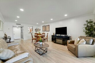 14849 Cumberland Dr in Delray Beach, FL - Building Photo - Building Photo