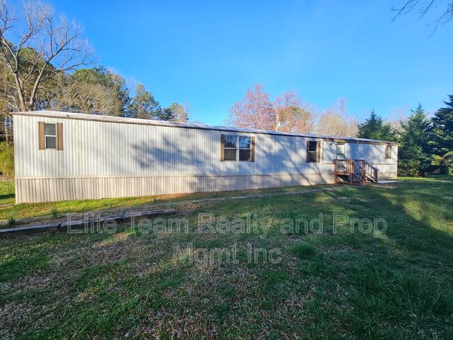 property at 3129 Cedarvale Rd
