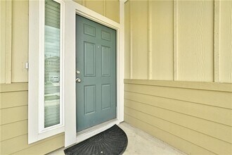 6408 Owl Creek Ln in Austin, TX - Building Photo - Building Photo