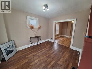 3219 Linwood Pl in Windsor, ON - Building Photo - Building Photo