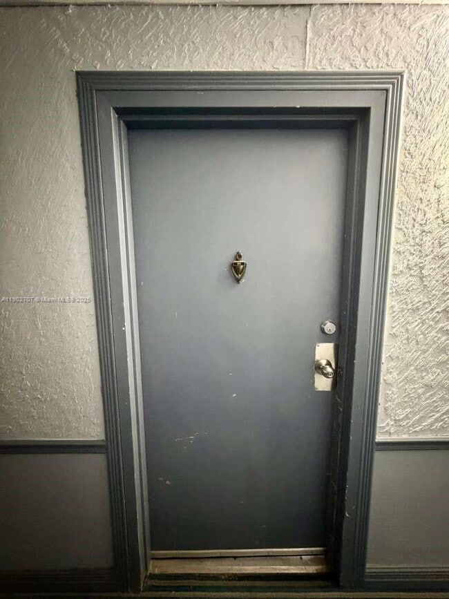 13499 Biscayne Blvd in North Miami, FL - Building Photo - Building Photo