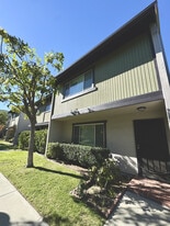 8750 1/2 Wyngate St in Sunland, CA - Building Photo
