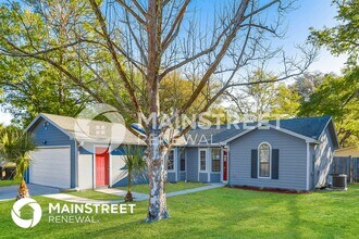 7005 Huntington Woods Cir E in Jacksonville, FL - Building Photo - Building Photo