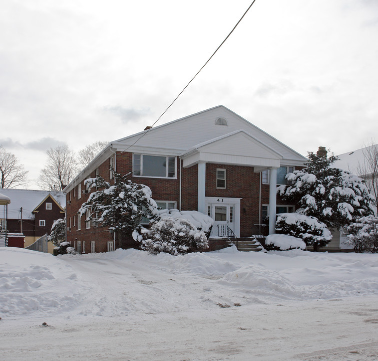 41 Marshall Ave in Akron, OH - Building Photo