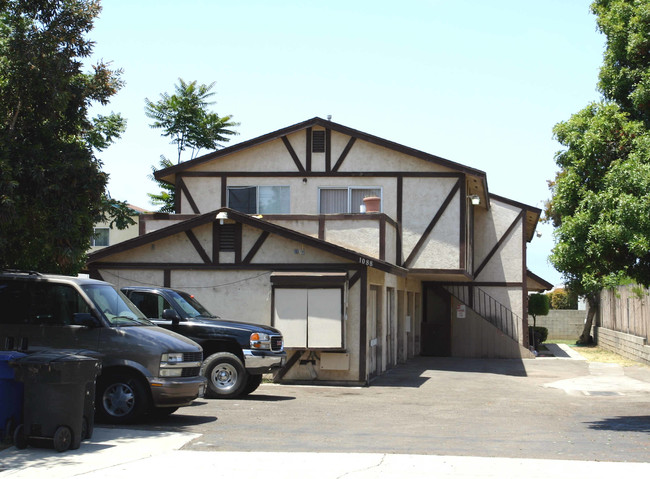 1088 Del Mar Ave in Chula Vista, CA - Building Photo - Building Photo