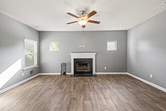 1051 Hebron Rd in Commerce, GA - Building Photo - Building Photo