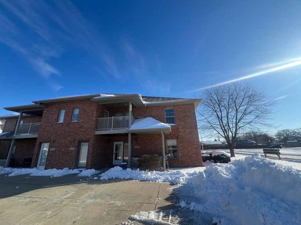 1779 Bilbridge Ln in Chatham, IL - Foto de edificio