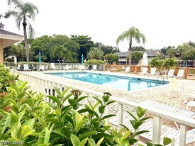 1290 Yesica Ann Cir in Naples, FL - Building Photo