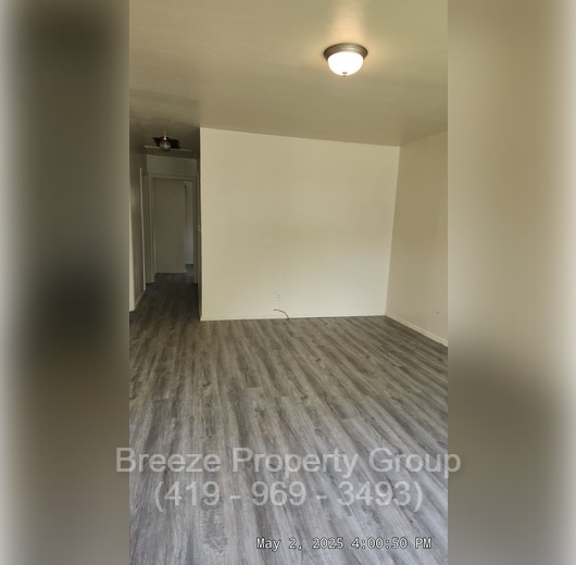 2074 Price St in Toledo, OH - Building Photo - Building Photo