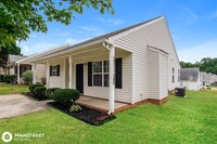 1721 Brown Owl Dr in Raleigh, NC - Foto de edificio - Building Photo