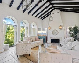 1134 Harrison St in Hollywood, FL - Building Photo