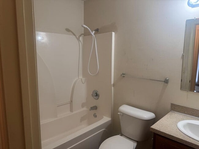 property at 2213 Summerwind Dr