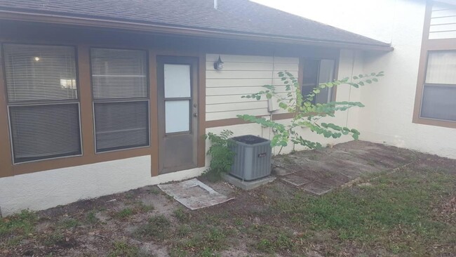 2170 Bancroft Plz, Unit D in Palm Harbor, FL - Building Photo - Building Photo