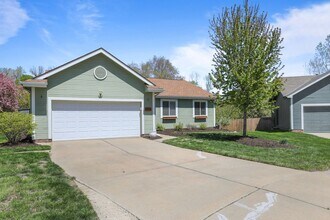 6016 S 163rd Cir in Omaha, NE - Building Photo - Building Photo