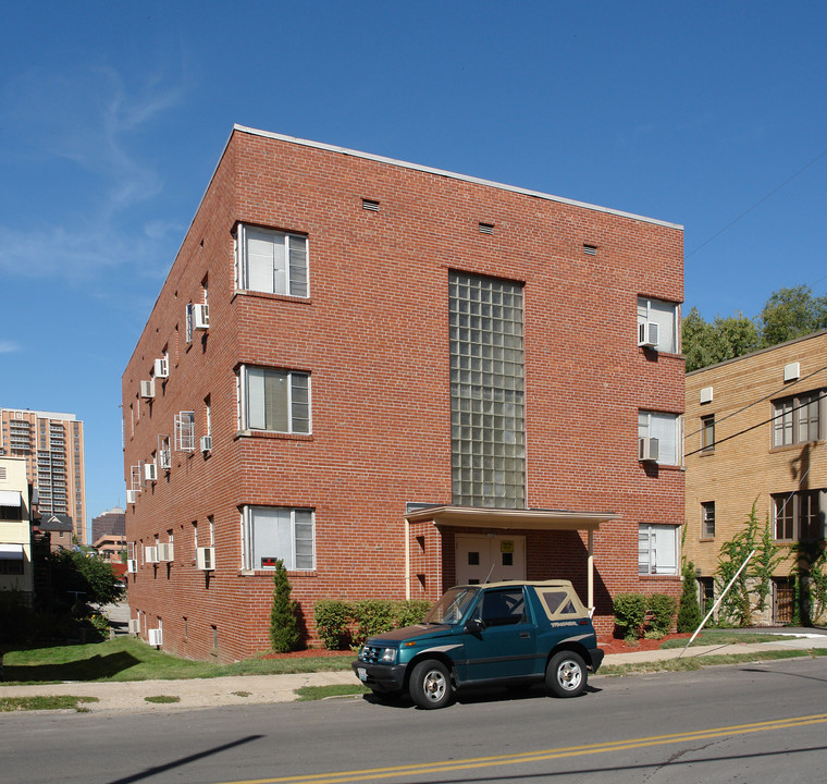 Marlborough Apartments in Kansas City, MO - Building Photo