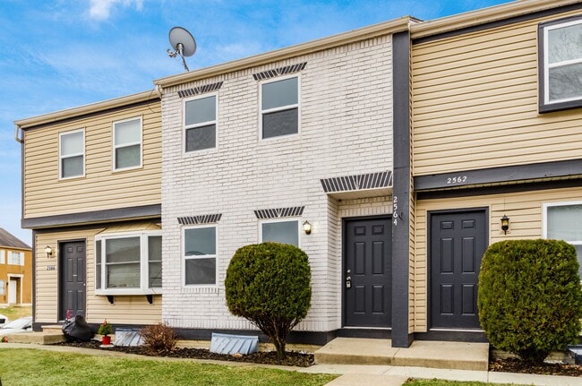 property at 2566 Sandbury Blvd