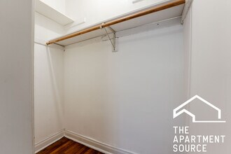 2405 W Wilson Ave in Chicago, IL - Building Photo - Building Photo