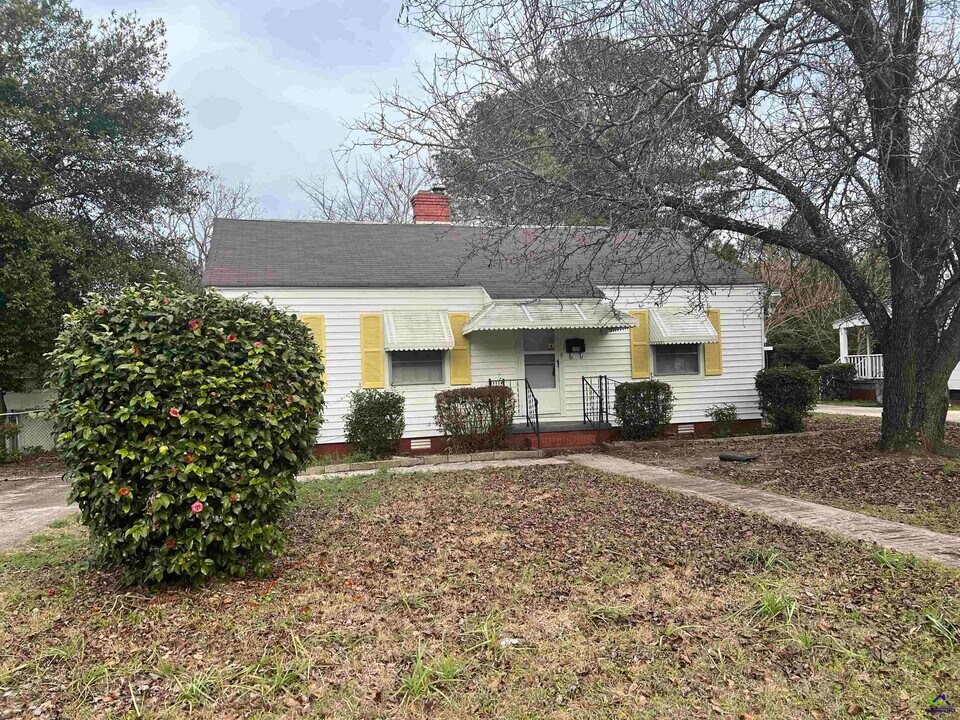 105 Diggs Blvd in Warner Robins, GA - Building Photo