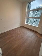 5685 Halley Ave in Burnaby, BC - Building Photo - Building Photo