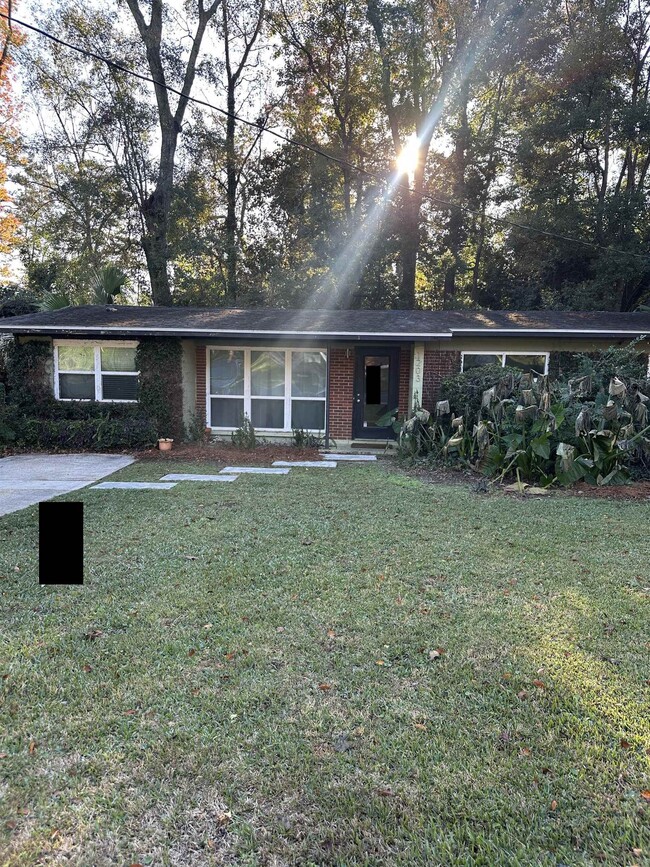 1203 Marys Dr in Tallahassee, FL - Building Photo - Building Photo