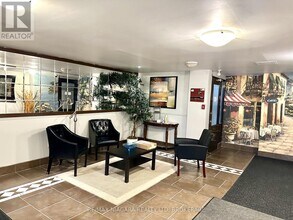 7 Riverview Blvd in St Catharines, ON - Building Photo - Building Photo