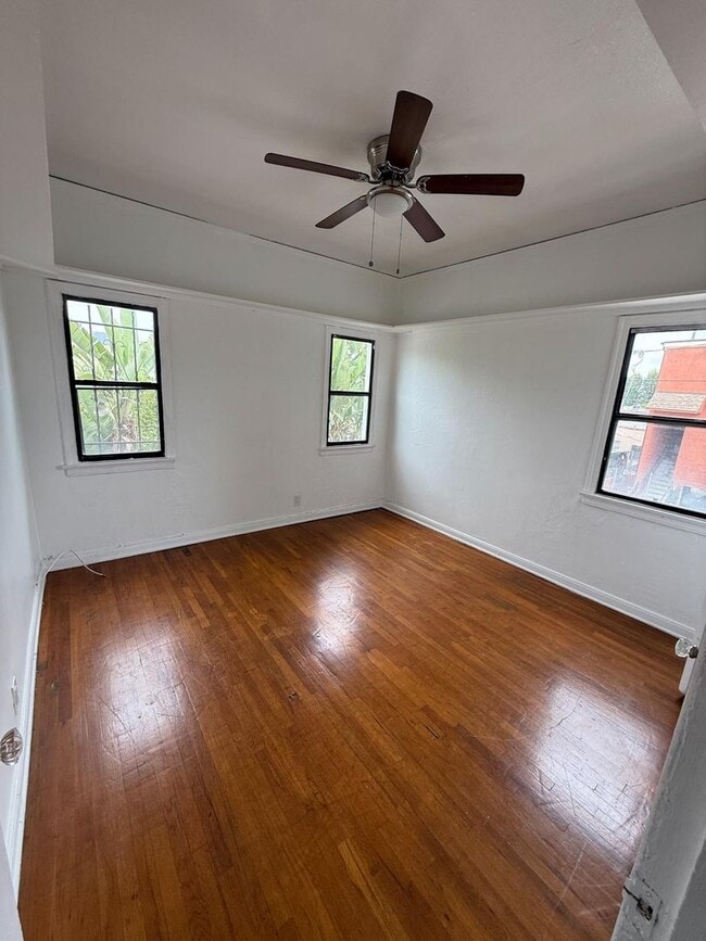 property at 5942 Willoughby Ave