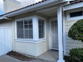 2343 Lake Forest St in Escondido, CA - Building Photo - Building Photo