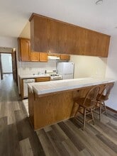 17200 Newhope St in Fountain Valley, CA - Building Photo - Building Photo