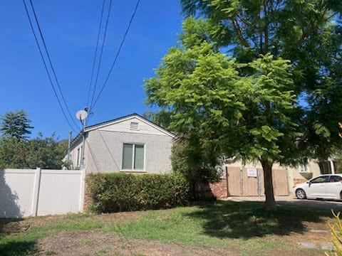 15041 Larkspur St in Los Angeles, CA - Building Photo - Building Photo