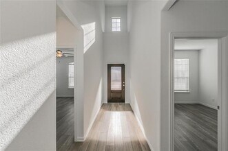 1275 W Yarrow Ave in Justin, TX - Building Photo - Building Photo