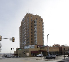 Townhome in Kansas City, KS - Foto de edificio - Building Photo