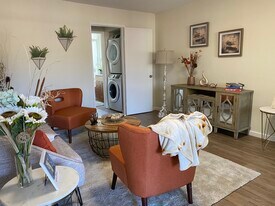 Tanglewood Apartments in San Jose, CA - Building Photo