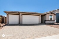 17857 W Pinnacle Vista Dr in Surprise, AZ - Building Photo - Building Photo