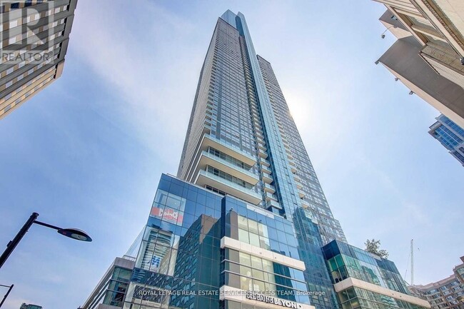 property at 386 Yonge St