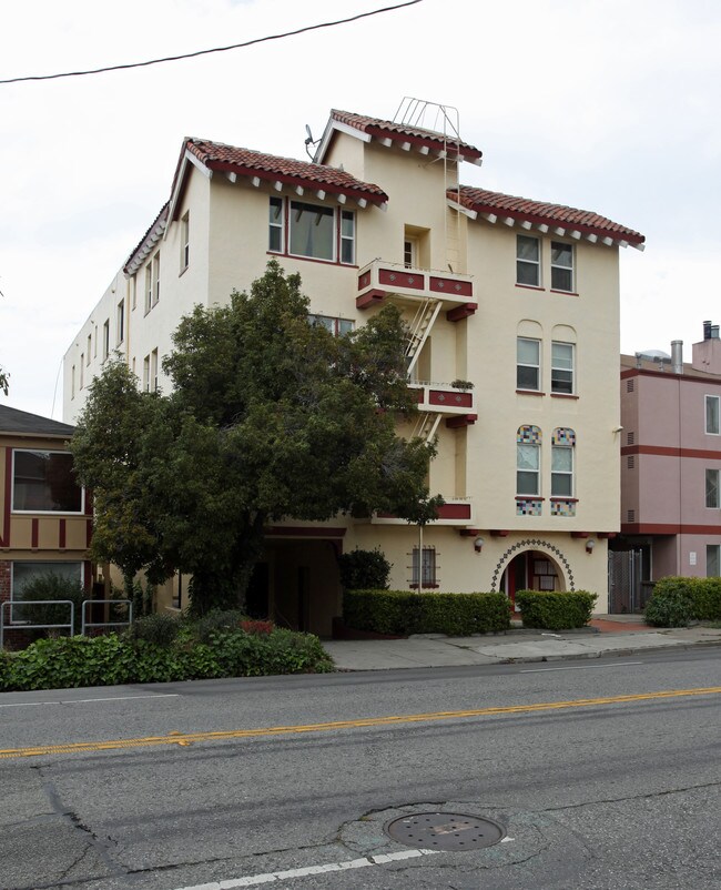 1220 El Camino Real in Burlingame, CA - Building Photo - Building Photo