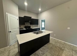 11541 SW 8th Cir, Unit 1 in Yukon, OK - Building Photo - Building Photo