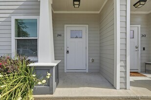 246 N Sand Palm Rd in Freeport, FL - Building Photo