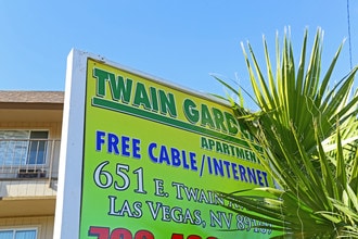 Twain Gardens in Las Vegas, NV - Building Photo - Building Photo