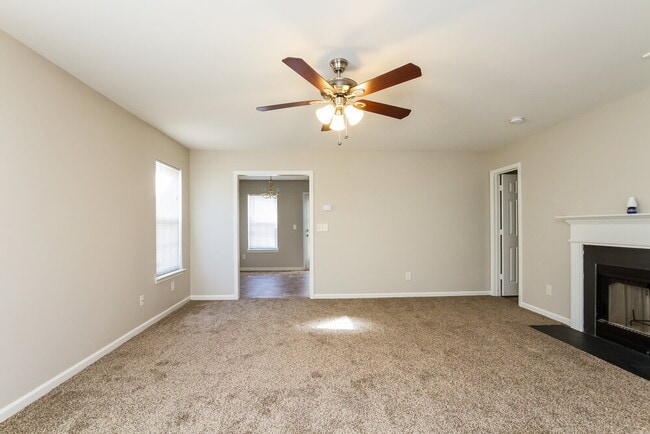 933 Grass Hollow Ct in Charlotte, NC - Building Photo - Building Photo