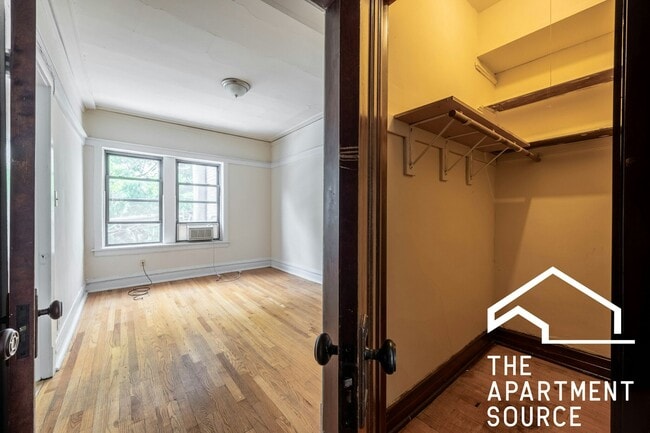 property at 2520 N Kedzie Blvd
