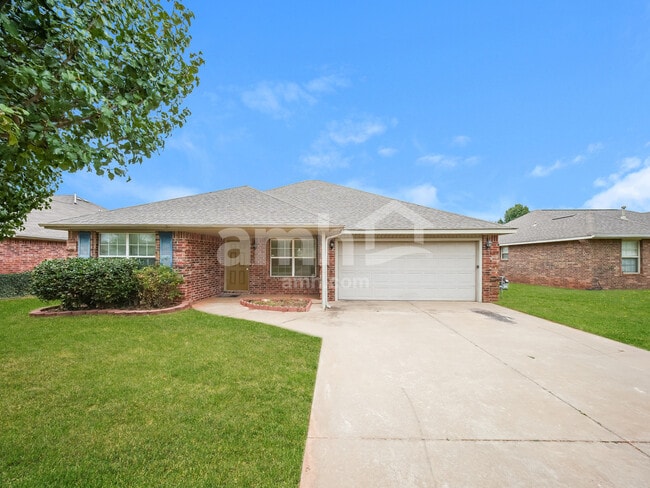 property at 613 E Juniper Ln