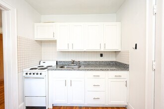 195 Thomas Burgin Pkwy in Quincy, MA - Building Photo - Building Photo