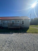 2335 Hwy 411 N in Etowah, TN - Building Photo