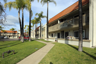 El Conquistador Apartments in El Cajon, CA - Building Photo - Building Photo