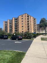 295 Lynn Shore Dr in Lynn, MA - Building Photo - Building Photo