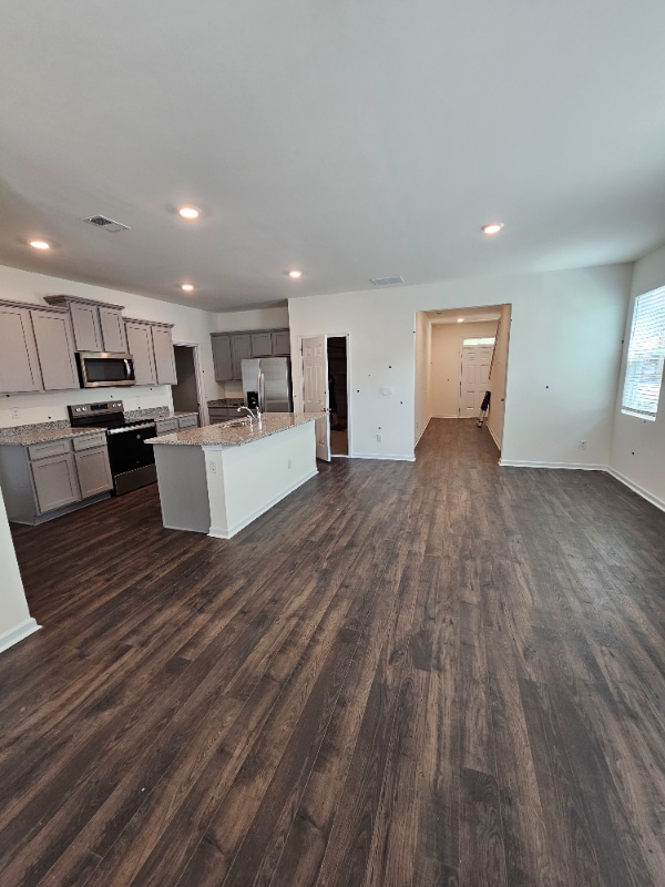 11992 Conrad Cir in Hampton, GA - Building Photo - Building Photo