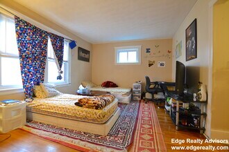 88 Beechcroft St, Unit 2 in Boston, MA - Building Photo - Building Photo